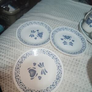 CORNING CORELLE BLUE HEARTS EUC SET OF 3 PIECE DINNER PLATES